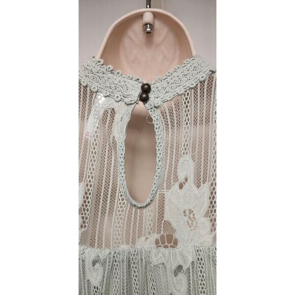 Xhilaration Sleeveless Mint Green Halter Neck Lace Top Blouse Size Medium - Picture 5 of 8